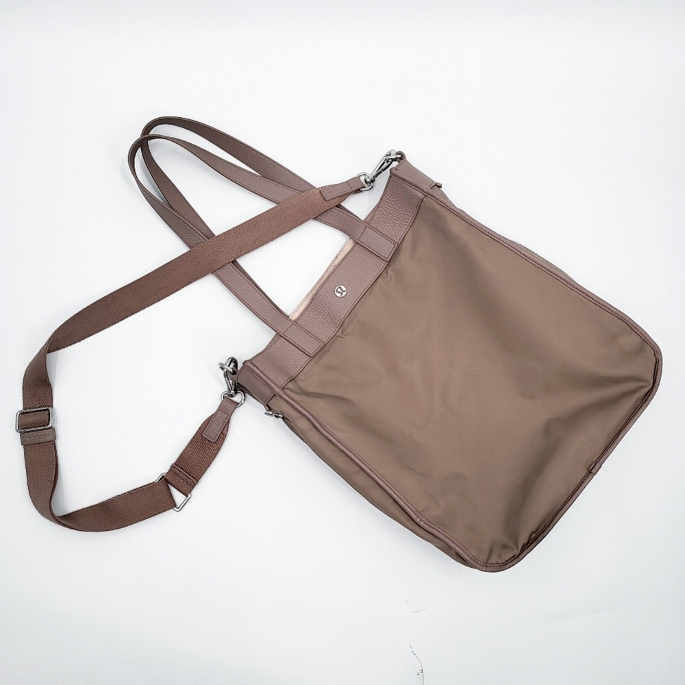 Lululemon Now and Always Tote -- Soft Sand